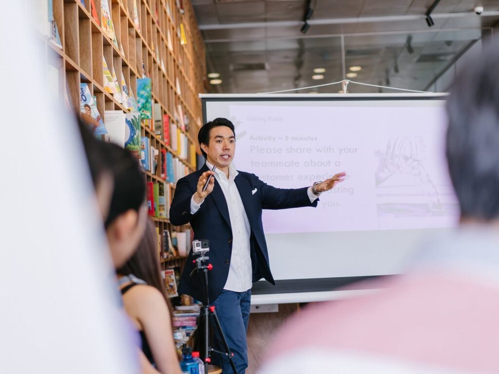 Public Speaking untuk Profesional Muda